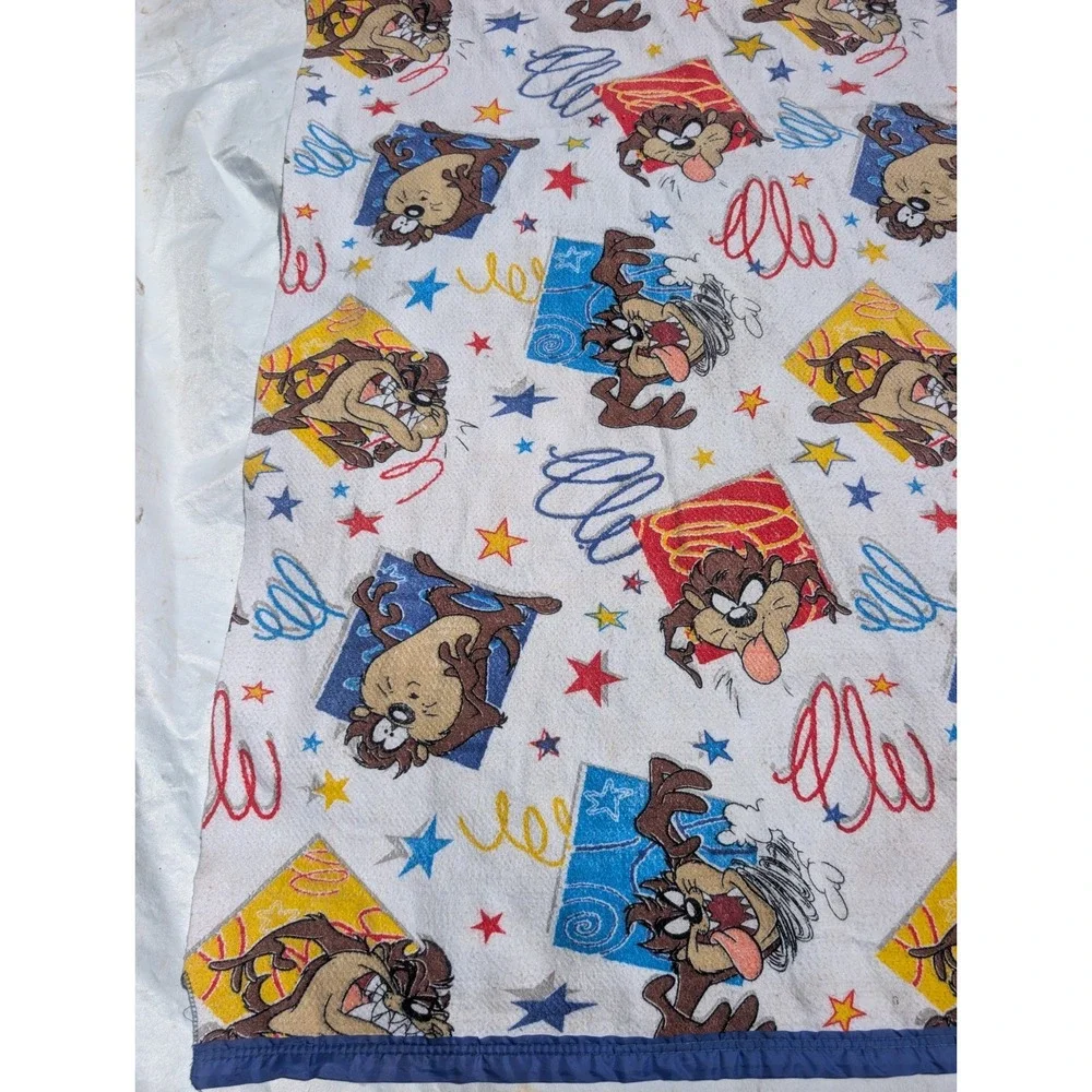 Vintage 1996 Looney Toons Taz Tazmanian Devil Comforter Blanket 72